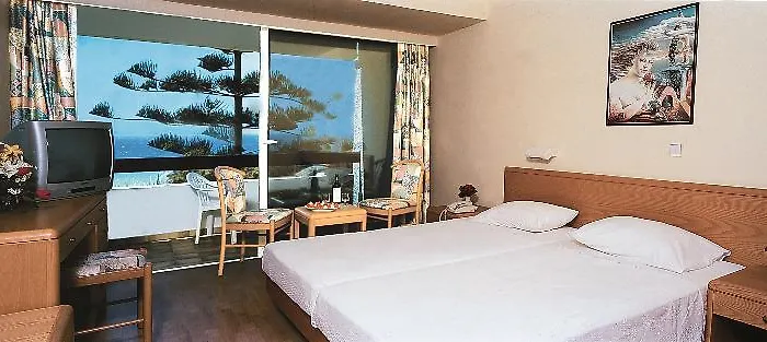 فندق Sirene 4*